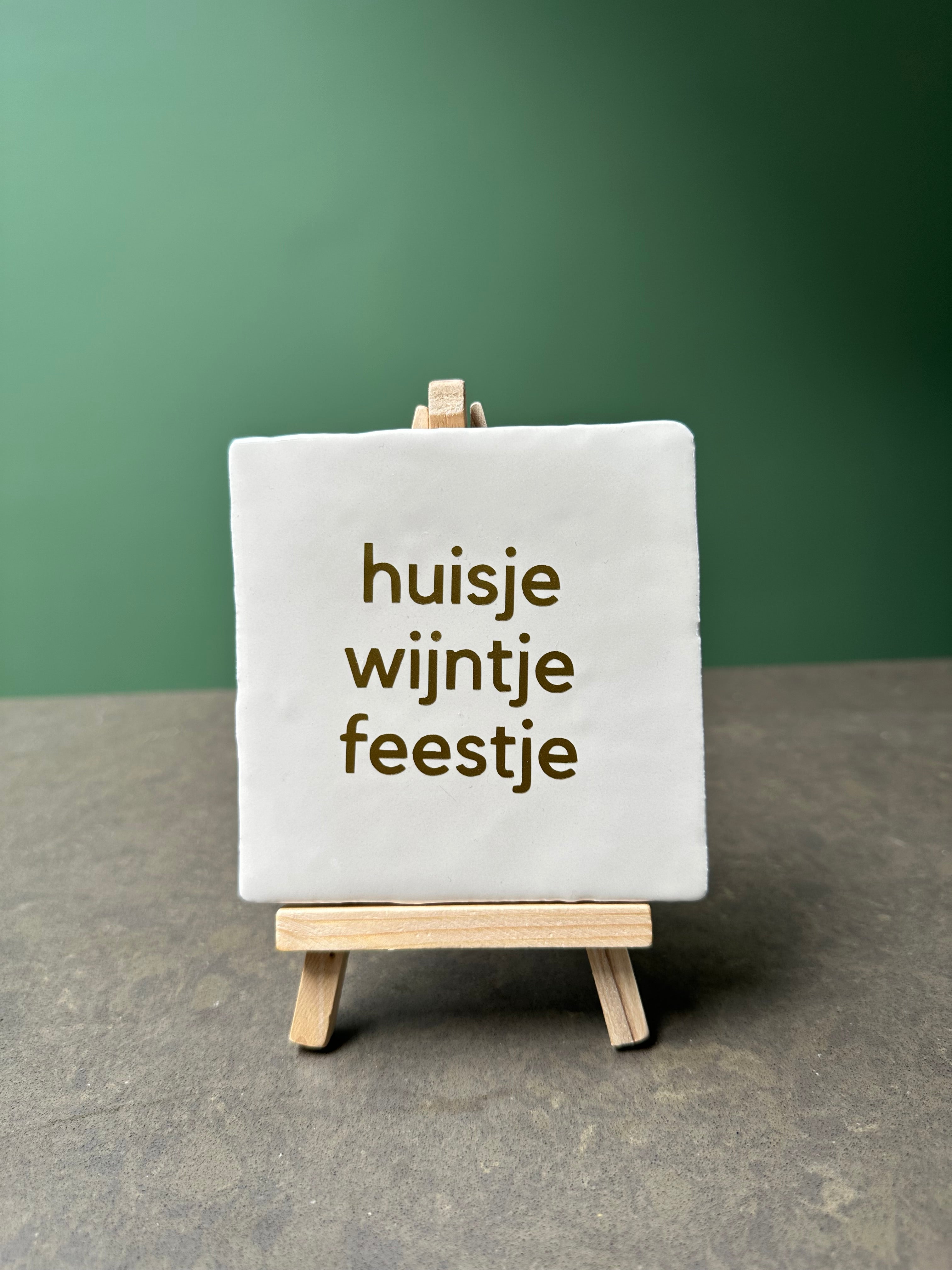 Tegel huisje wijntje feestje