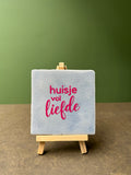 Tegel huisje vol liefde